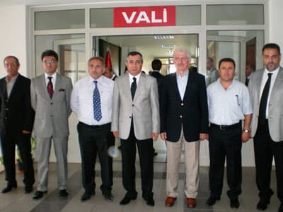 Sakaryaspor'un Geleceği Valilikte Ele Alındı