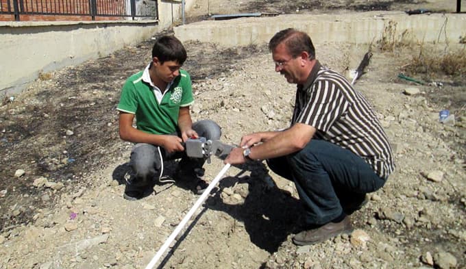 Okul müdürü ve öğrenciler el ele verince...