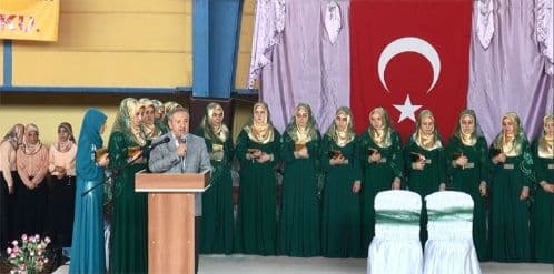 20 kız öğrenci hafız icazet belgesi aldı