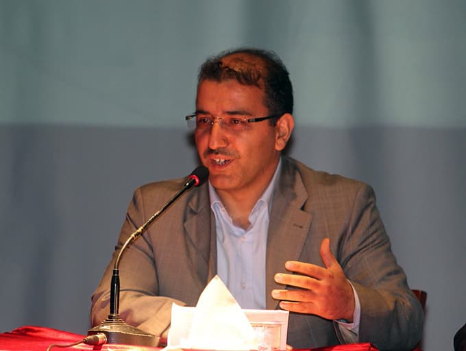 'Yeni Bir Dünya' konulu konferans AKM'de gerçekleştirildi