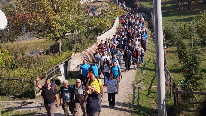 Doğaseverler Sapanca'da yeşile yürüdü