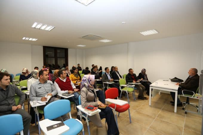 Fikir ve Sanat Akademisi'nde siyasal tarih konuşulacak