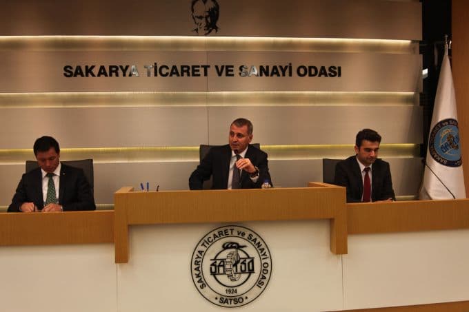 "Şehrimizdeki firmalar hızlı gelişimin ardında kalmamalı"