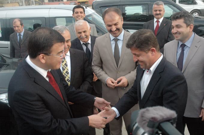 Sakarya İl Özel İdaresi 7 adet gıda denetleme aracını bedelsiz devretti