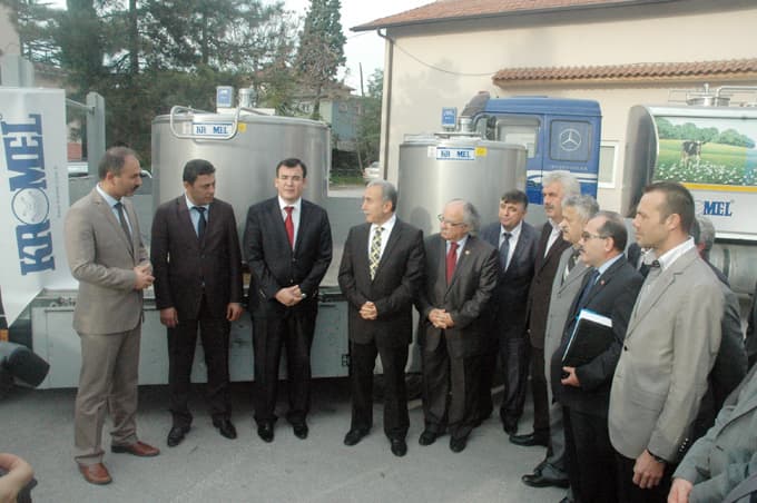 Sakarya İl Özel İdaresi 7 adet gıda denetleme aracını bedelsiz devretti