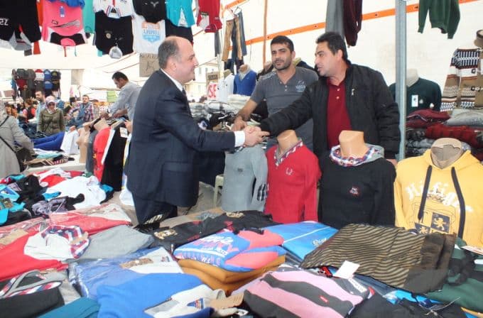 Saraç Çarşamba Pazarı esnafına kulak verdi