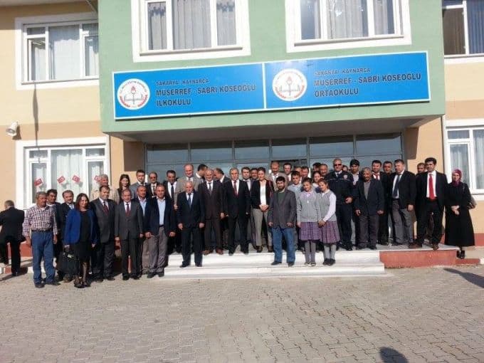 Vali Büyük Kaynarca'da incelemelerde bulundu