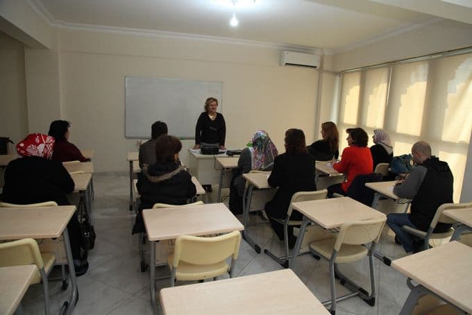 Aile Danışma Birimi'nde eğitime başladı