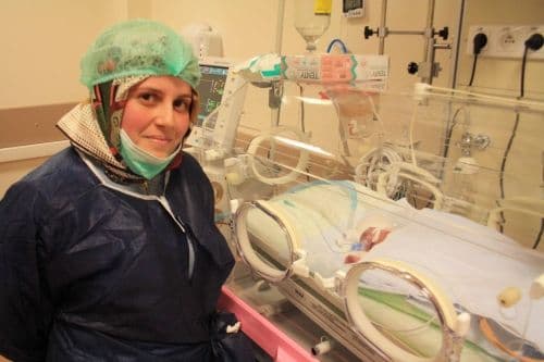 600 gram doğan Sümeyye bebek hayata tutunmaya çalışıyor