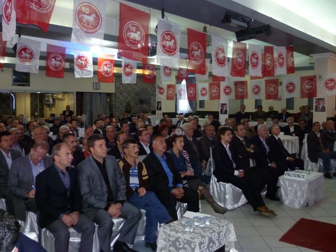 DP İl Başkanı Ün, güven tazeledi
