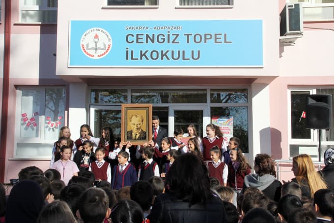 Minik yürekler Ata'yı andı