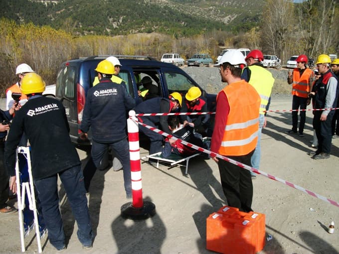 Habersiz yapılan yangın tatbikatı vatandaşı korkuttu!