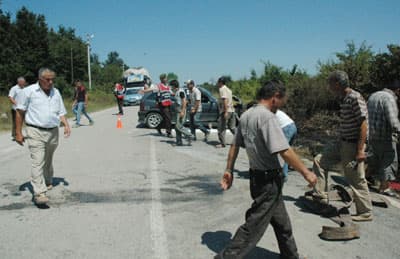 Trafik Kazası: 1 Ölü, 9 Yaralı