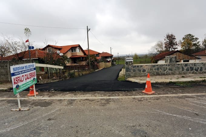Kazımpaşa sokakları sıcak asfaltla yenileniyor