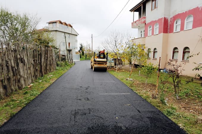 Kazımpaşa sokakları sıcak asfaltla yenileniyor