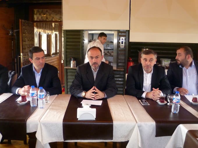 Haluk Akagündüz, kahvaltıda basınla buluştu