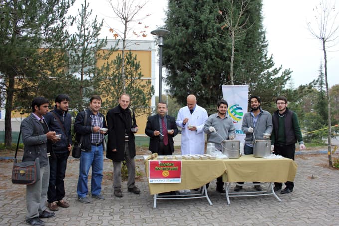 Yedirenk'ten aşure etkinliği
