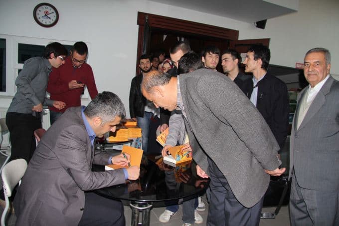 Kurtlar Vadisi'nin senaristi Hendek'teydi