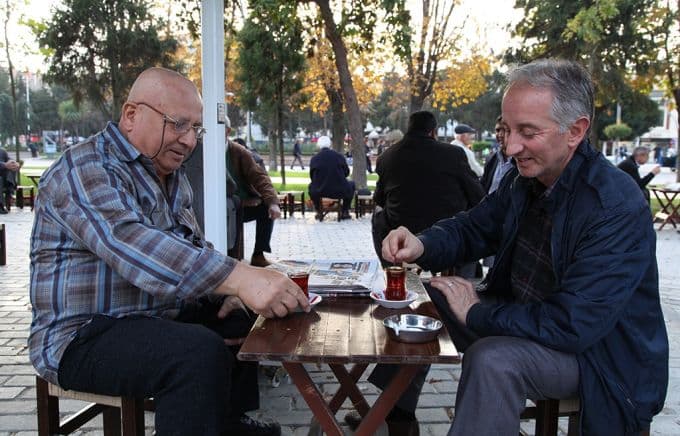 Güzel havanın keyfini Şemsiyeli Park'ta çıkardılar
