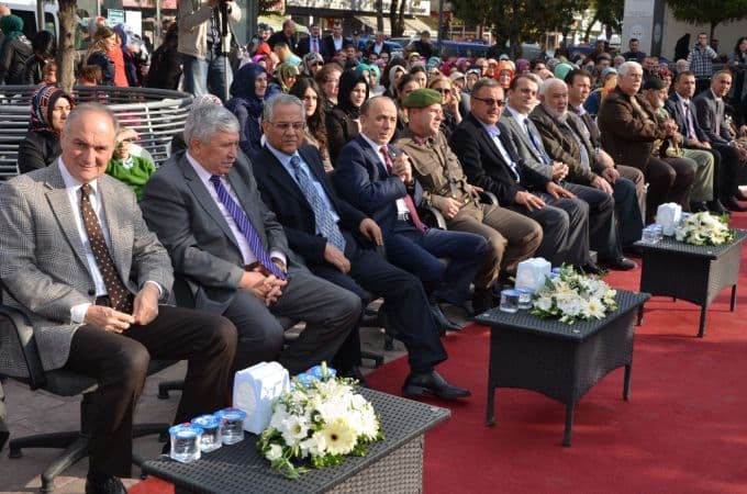 Erenler Bilgi Evi törenle açıldı