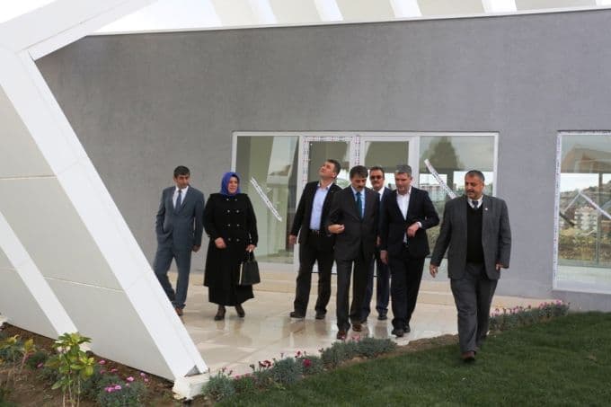 Başkan Alemdar, park çalışmalarını yerinde inceledi