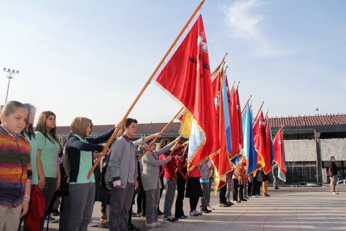 Öğretmenler Günü kutlanıyor
