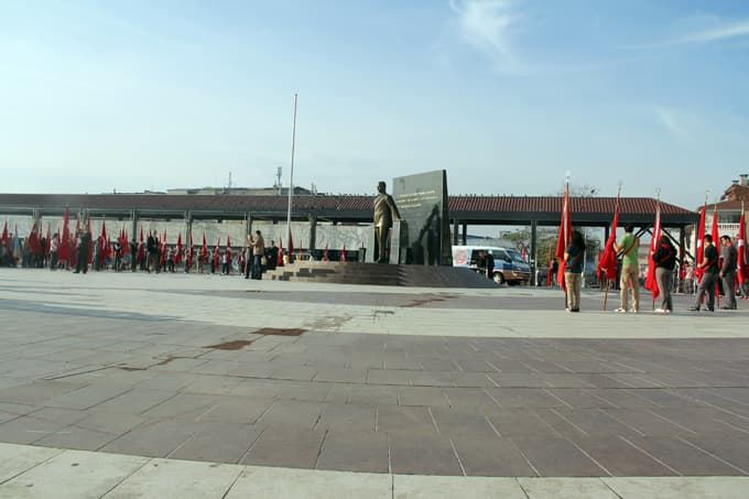 Öğretmenler Günü kutlanıyor