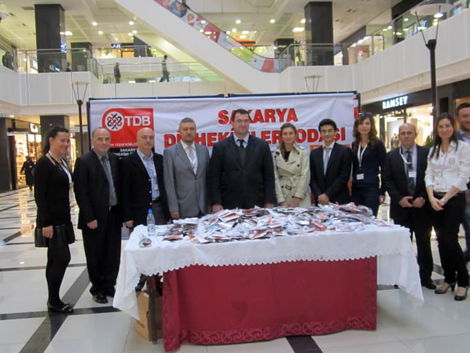 "Her vatandaş yılda en az bir kere diş kontrolüne gitmeli"