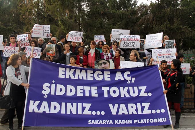 Sakaryalı kadınlar "Şiddete hayır" dedi