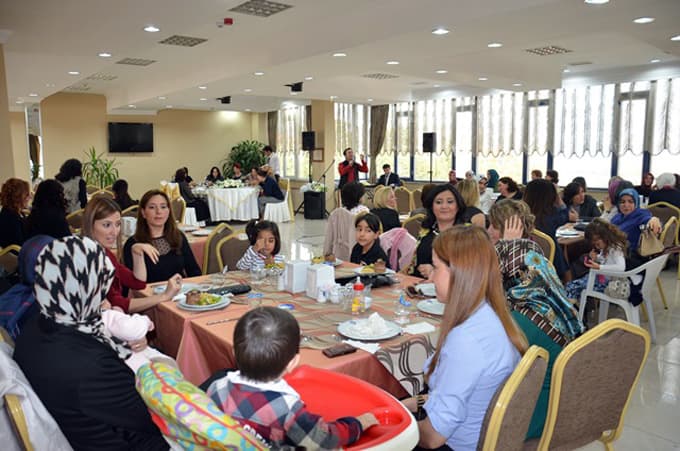 PEKAY'dan dayanışma çayı