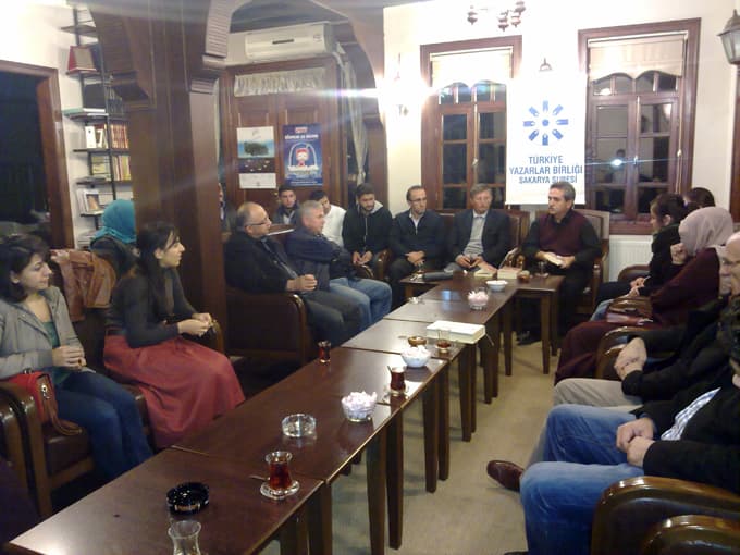 Yazarlar, Divan edebiyatını masaya yatırdı
