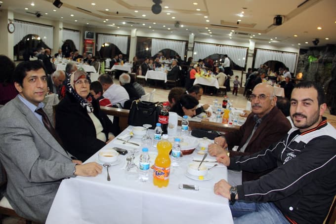 İki okuldan ortak Öğretmenler Günü programı