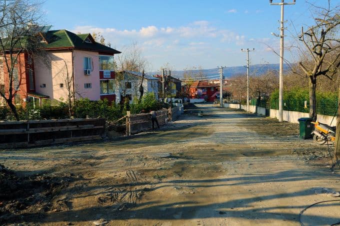 Sapanca'daki cadde ve sokaklar genişletiliyor
