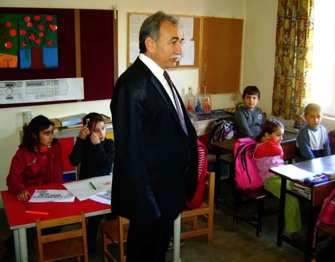 Vali Büyük, Taraklı'daki okulları gezdi