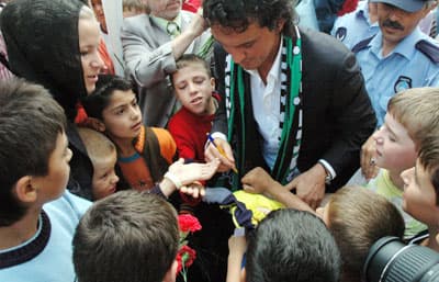 Tuncay Şanlı'nın Lahiyası Doğduğu Sokakta Açıldı