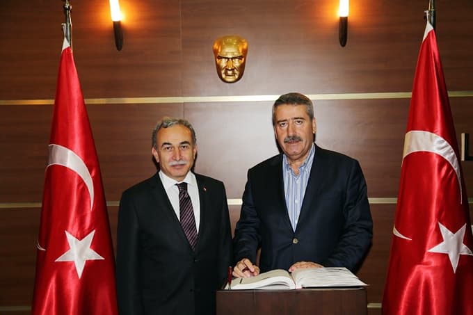 Vali Büyük, eski Sakarya Valisi'ni ağırladı