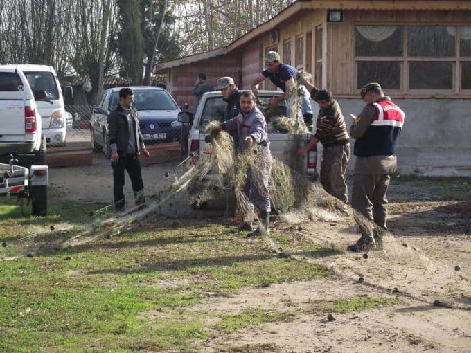 Kaçak avcılara göz açtırmıyorlar