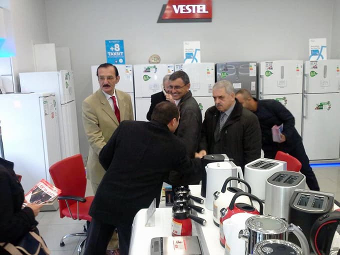 Ecevit Keleş, Adapazarı esnafını gezdi