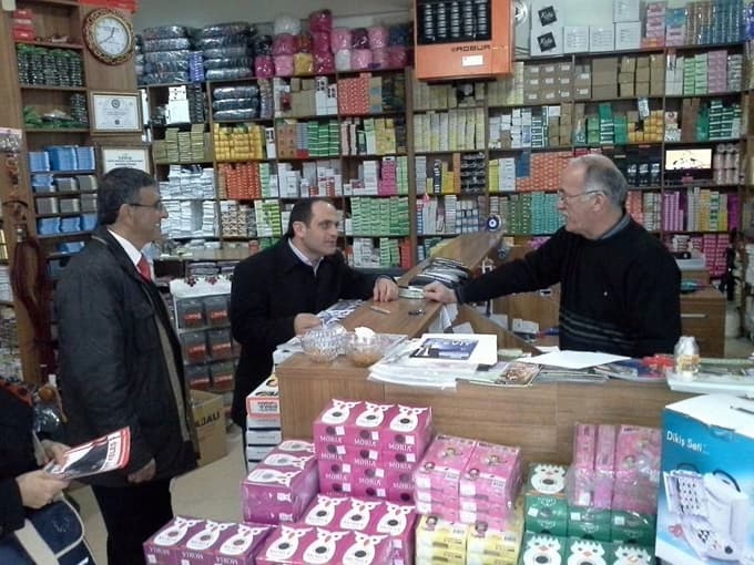 Ecevit Keleş, Adapazarı esnafını gezdi