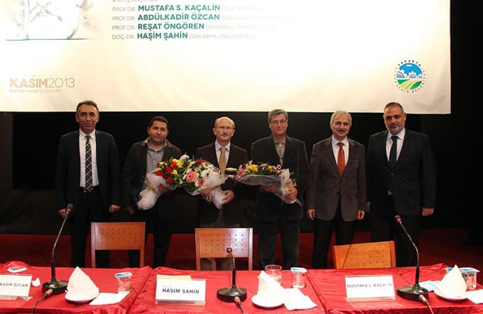 Akşemseddin paneline büyük ilgi