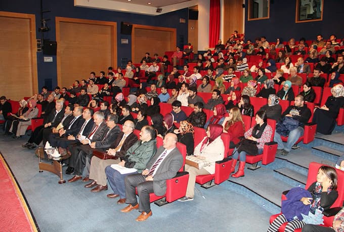 Akşemseddin paneline büyük ilgi