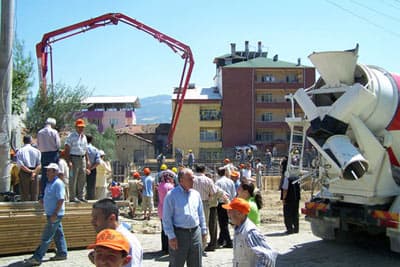 "Ova Kent" Toplu Konutları Temeli Atıldı