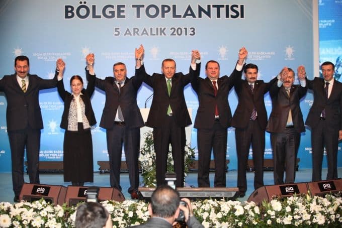 Başbakan Erdoğan, Büyükşehir adayını resmen açıkladı