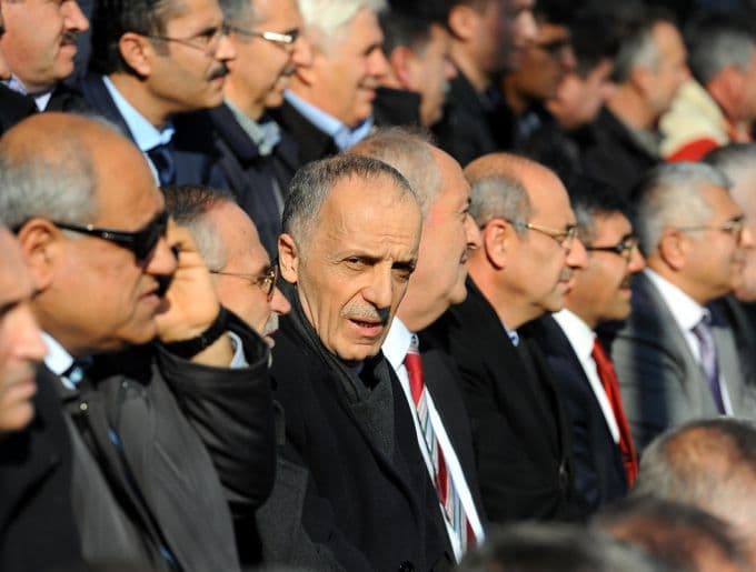 İşçiler, futbol turnuvasında mücadele etti