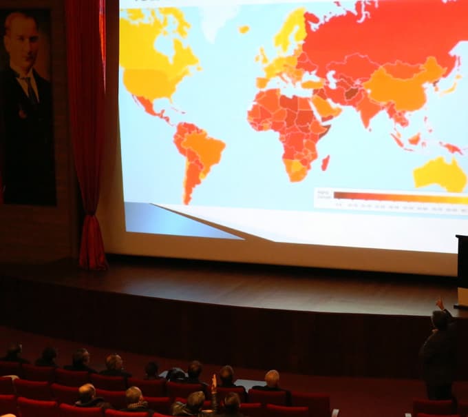 Serdivan Belediyesi, Hizmet İçi Eğitim Seminerleri'ne devam ediyor