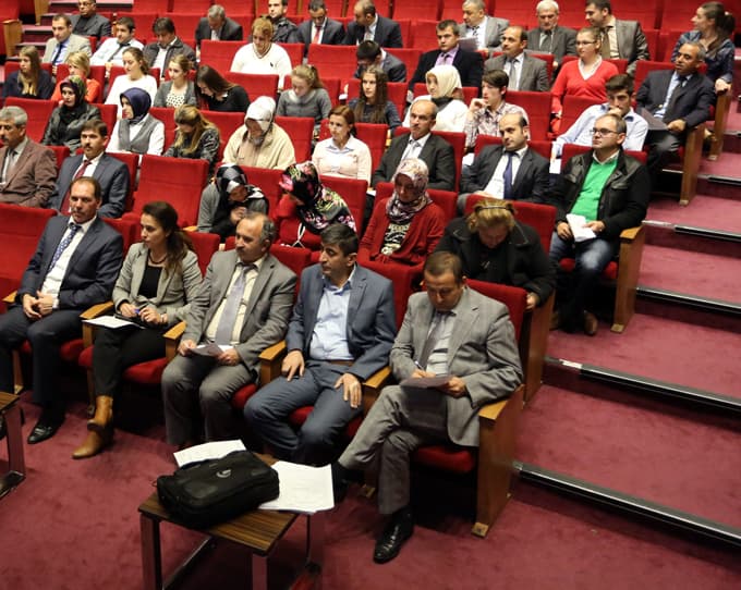 Serdivan Belediyesi, Hizmet İçi Eğitim Seminerleri'ne devam ediyor