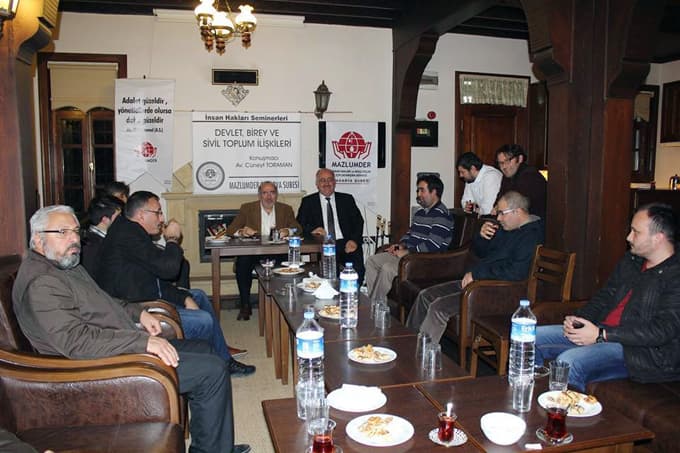 Mazlumder'den insan hakları semineri