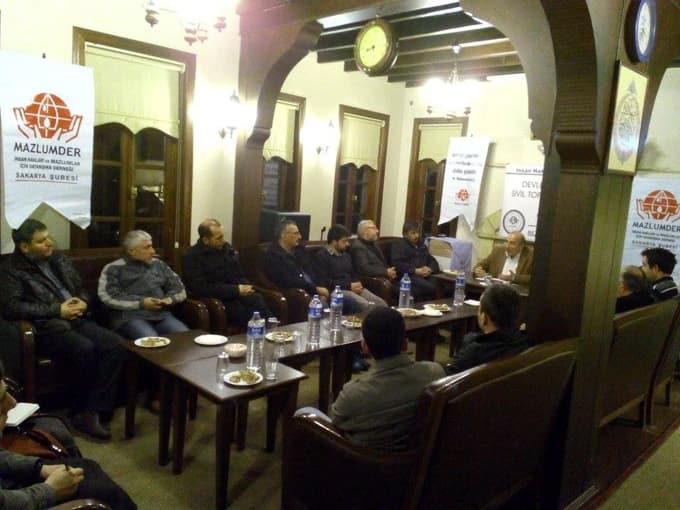 Mazlumder'den insan hakları semineri