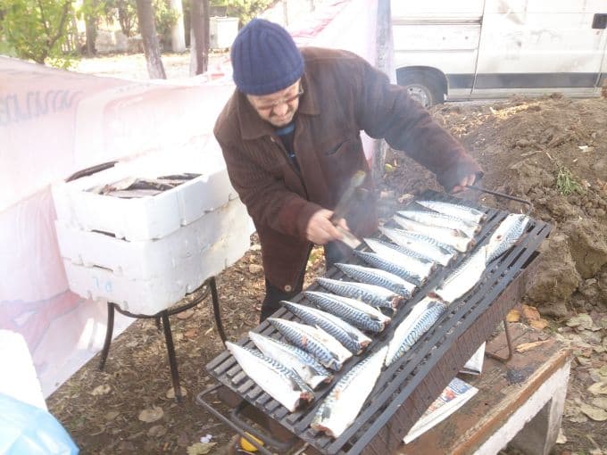 Balık tutkunlarından mangallı genel kurul