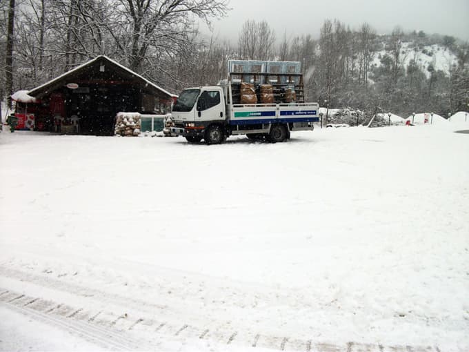 Taraklı'da kar yağışı etkili oluyor